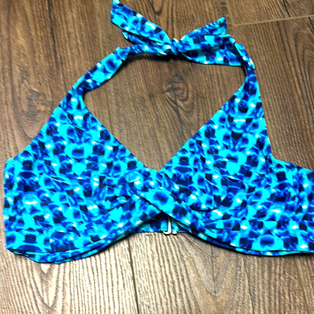 Athleta Halter Bikini Top